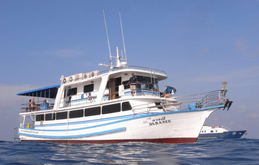 Similan Islands Liveaboard Scuba Diving Tour (14 Dives, 4 Days)