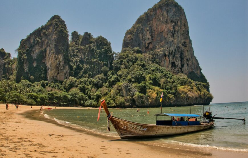 Railay Beach & Poda Islands Speedboat Tour