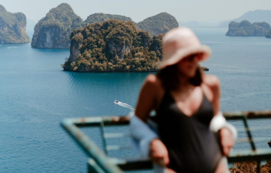 Výlet na drevenej lodi na 4 ostrovy Koh Hong so šnorchlovaním pre dve osoby